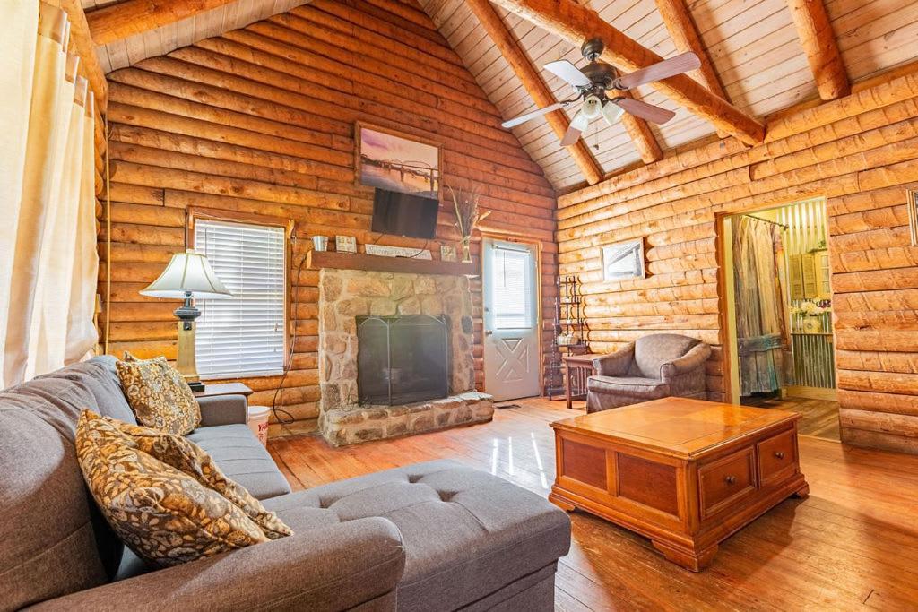 Authentic Log Cabin Mins From Chatts Best Sites Villa ชัททานูกา ภายนอก รูปภาพ